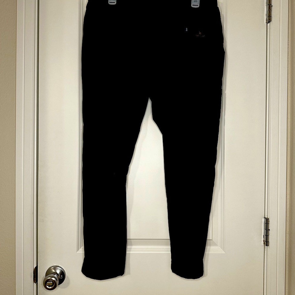 Black scrub buttoms set